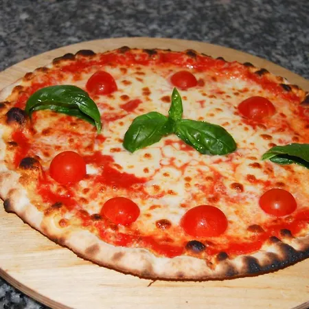 Holiday Hotel Magliano de' Marsi