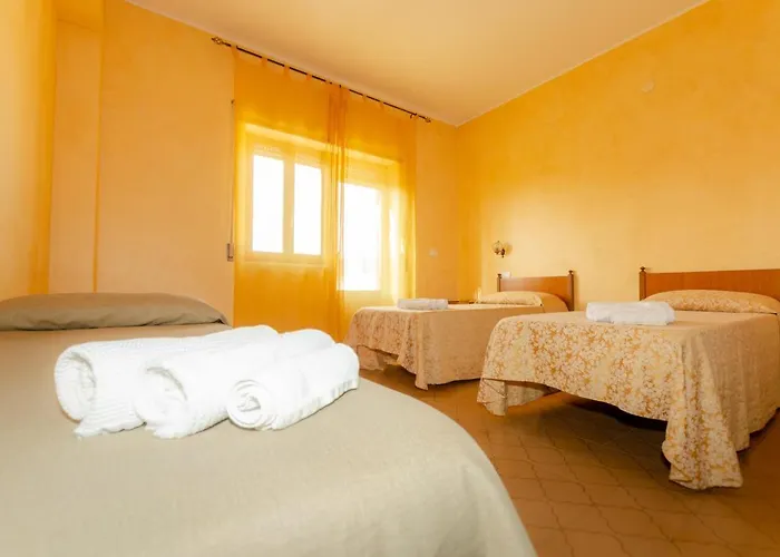 Hotel Hotel Holiday *