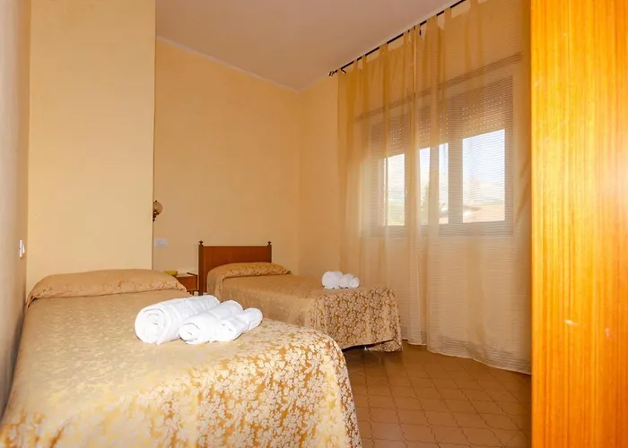 Hotel Holiday Hotel *